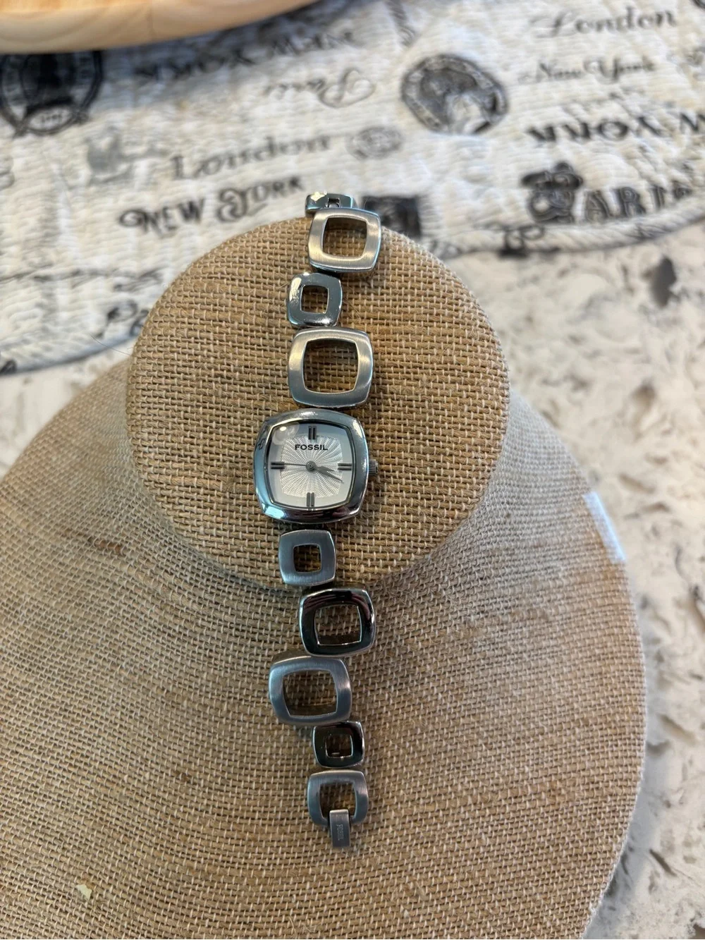 Fossil Silver Tone Square-Link Bracelet Watch  New battery just installed